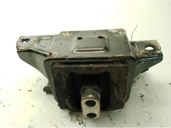 21821H8100 SOPORTE MOTOR IZQ KIA STONIC (YB)|Desguaces La Cabaña