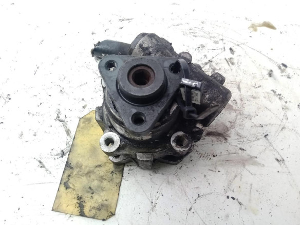 8D0145156T, BOMBA DIRECCION VW PASSAT (3B2)|Desguaces La Cabaña