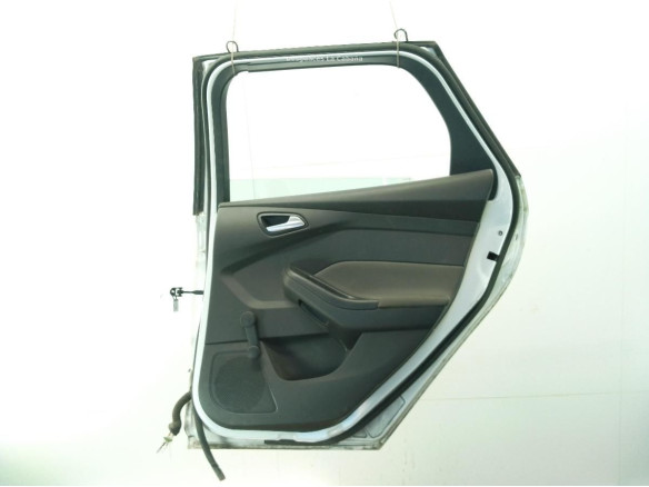 2172763  PUERTA LAT TRA DER FORD FOCUS III Turnier|Desguaces La Cabaña