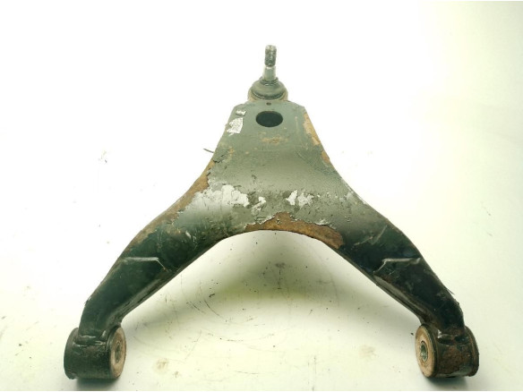 BRAZO SUSPENSION DEL DER INF IVECO DAILY VI Furgón|Desguaces La Cabaña