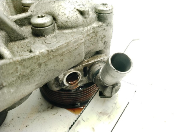 BOMBA DIRECCION IVECO DAILY VI Furgón|Desguaces La Cabaña