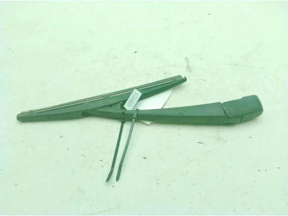 3882151K02000  BRAZO LIMPIAPARABRISAS TRA PORTÓN SUZUKI SWIFT IV (FZ, NZ)|Desguaces La Cabaña