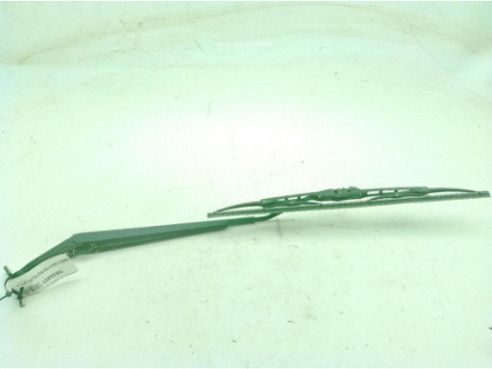 3831071L00000  BRAZO LIMPIAPARABRISAS DEL DER SUZUKI SWIFT IV (FZ, NZ)|Desguaces La Cabaña