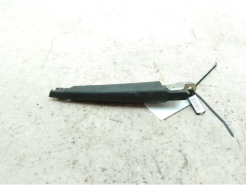 13478261 BRAZO LIMPIAPARABRISAS TRA PORTÓN OPEL CROSSLAND X (P17)|Desguaces La Cabaña