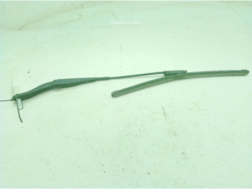 288865045R BRAZO LIMPIAPARABRISAS DEL DER DACIA SANDERO II|Desguaces La Cabaña