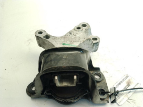 112846249R SOPORTE MOTOR DER NISSAN QASHQAI II Todo terreno, cerrada (J11, J11_)|Desguaces La Cabaña
