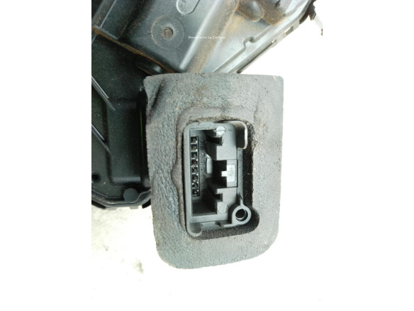 5TA839016E CERRADURA PUERTA LAT TRA DER SEAT ATECA (KH7)|Desguaces La Cabaña