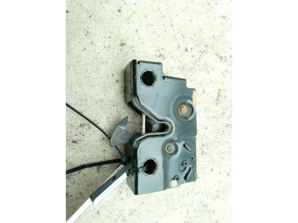 575823509A  CERRADURA CAPO SEAT ATECA (KH7)|Desguaces La Cabaña