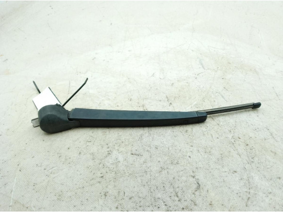 5K6955707B BRAZO LIMPIAPARABRISAS TRA PORTÓN SEAT ATECA (KH7)|Desguaces La Cabaña