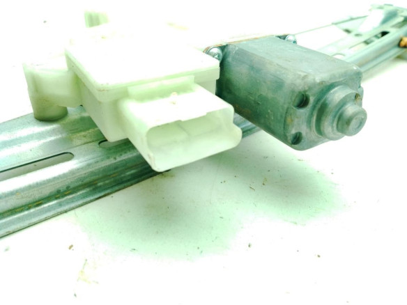 9825710480 ELEVALUNAS PUERTA LAT TRA DER PEUGEOT 308 SW II|Desguaces La Cabaña