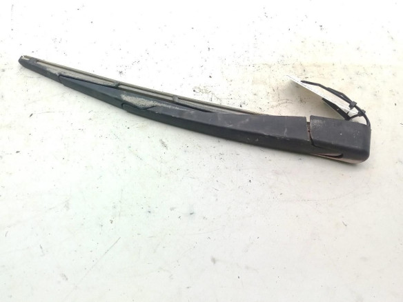 1609428380 BRAZO LIMPIAPARABRISAS TRA PORTÓN PEUGEOT 308 SW II|Desguaces La Cabaña