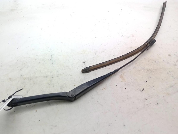 2GM955409A BRAZO LIMPIAPARABRISAS DEL DER VW T-CROSS (C11_)|Desguaces La Cabaña
