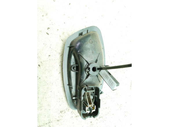 826730001R MANILLA PUERTA LAT TRA IZQ INT RENAULT GRAND SCENIC III (JZ0/1_)|Desguaces La Cabaña