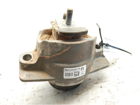 M8A26A002CB SOPORTE MOTOR DER JAGUAR F-PACE (X761)|Desguaces La Cabaña