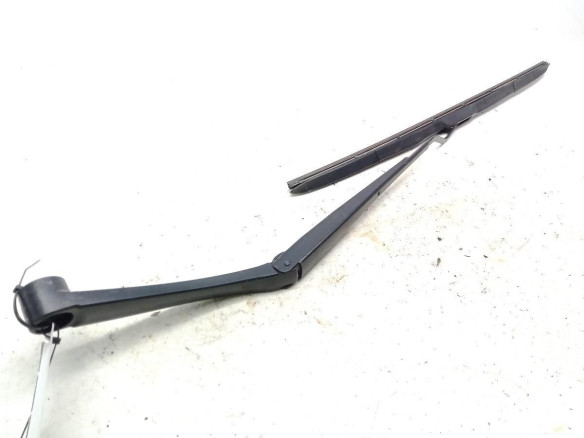 98311D7000  BRAZO LIMPIAPARABRISAS DEL IZQ HYUNDAI TUCSON (TL)|Desguaces La Cabaña