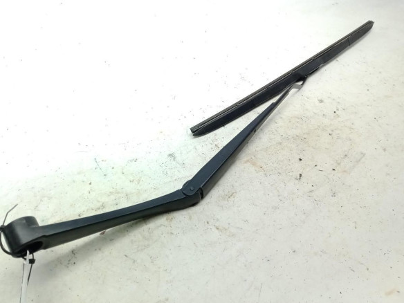 98311D7000  BRAZO LIMPIAPARABRISAS DEL IZQ HYUNDAI TUCSON (TL)|Desguaces La Cabaña