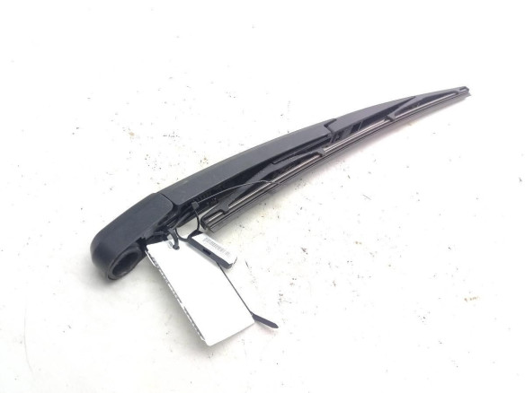 988152J000  BRAZO LIMPIAPARABRISAS TRA PORTÓN HYUNDAI TUCSON (TL)|Desguaces La Cabaña