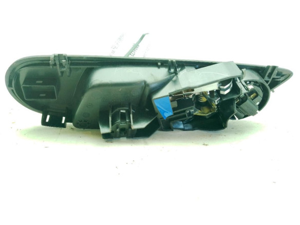 8A61A22600BFW MANILLA PUERTA LAT DEL DER INT FORD ECOSPORT|Desguaces La Cabaña