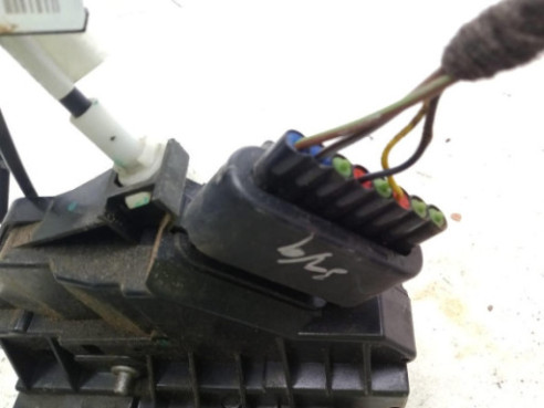 EN15A264A26AB CERRADURA PUERTA LAT TRA DER FORD ECOSPORT|Desguaces La Cabaña