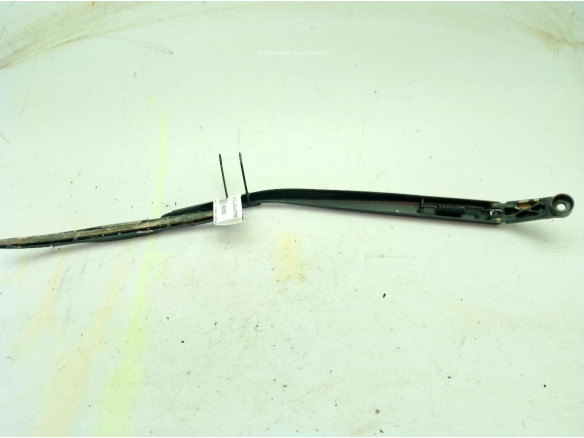 8521102300 BRAZO LIMPIAPARABRISAS DEL DER TOYOTA AURIS (_E18_)|Desguaces La Cabaña