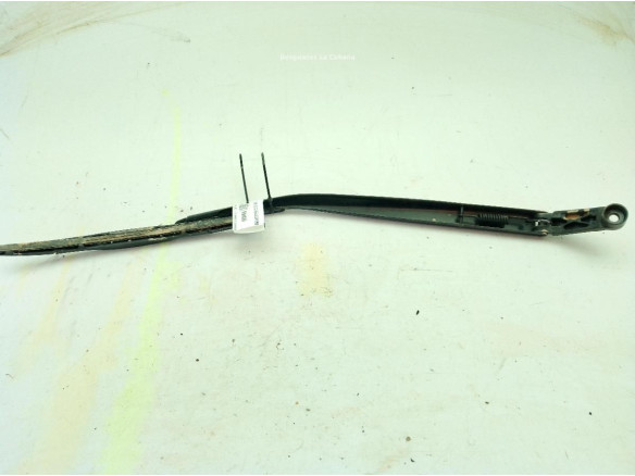 8521102300 BRAZO LIMPIAPARABRISAS DEL DER TOYOTA AURIS (_E18_)|Desguaces La Cabaña