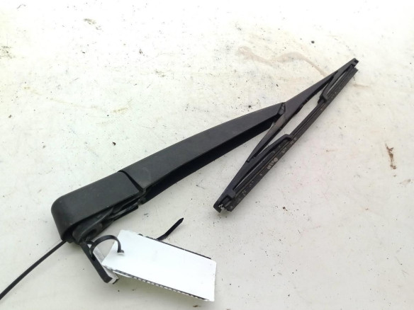 BRAZO LIMPIAPARABRISAS TRA PORTÓN OPEL ASTRA H (A04)|Desguaces La Cabaña