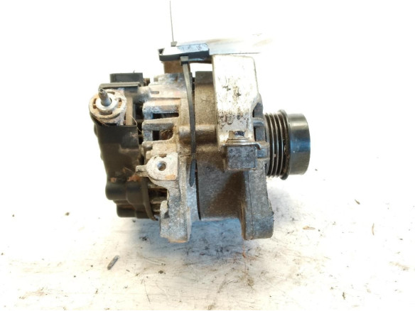 270600Y370 ALTERNADOR TOYOTA YARIS (_P13_)|Desguaces La Cabaña
