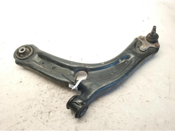 3Q0407151P  BRAZO SUSPENSION DEL IZQ INF SEAT ATECA (KH7)|Desguaces La Cabaña