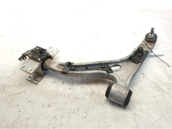 A2463304700  BRAZO SUSPENSION DEL IZQ INF MERCEDES BENZ CLASE B (W246, W242)|Desguaces La Cabaña