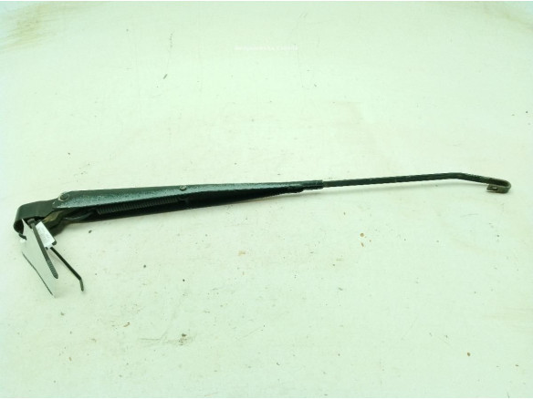 BRAZO LIMPIAPARABRISAS DEL DER FORD MAVERICK (UDS, UNS)|Desguaces La Cabaña