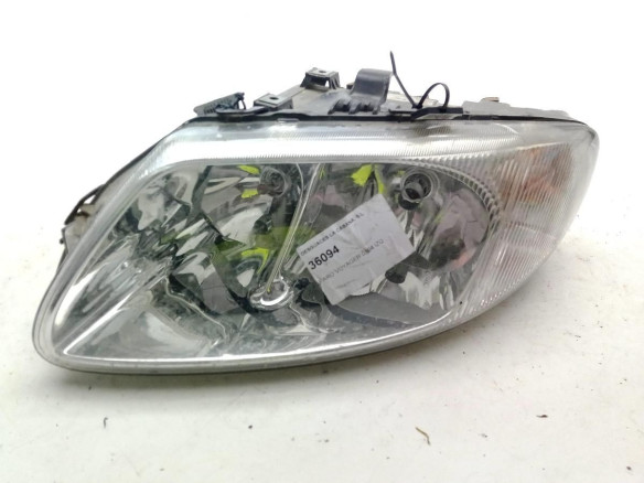 04857703ABF FARO IZQUIERDO CHRYSLER VOYAGER IV (RG, RS)|Desguaces La Cabaña