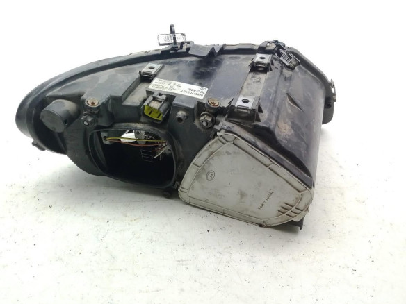 04857703ABF FARO IZQUIERDO CHRYSLER VOYAGER IV (RG, RS)|Desguaces La Cabaña