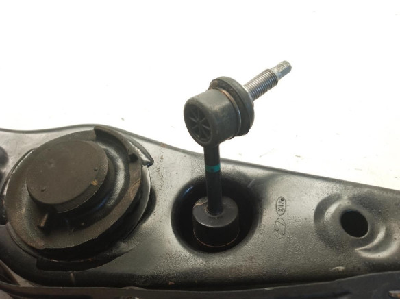 55220D3050 BRAZO SUSPENSION TRA DER INF CENTRAL HYUNDAI TUCSON (TL)|Desguaces La Cabaña