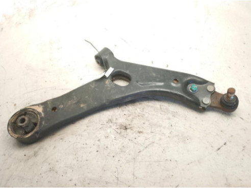 545012Y000  BRAZO SUSPENSION DEL DER INF HYUNDAI ix35 (LM, EL, ELH)|Desguaces La Cabaña