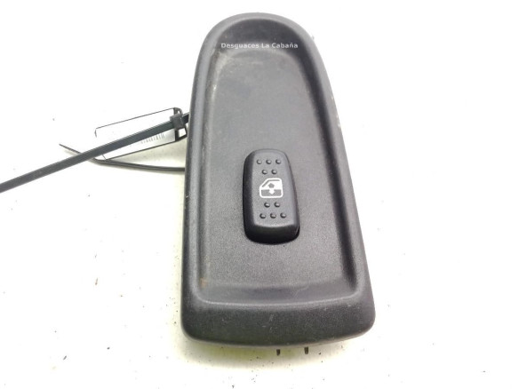 MANDO ELEVALUNAS PUERTA LAT DEL DER IVECO DAILY IV Furgón/ranchera familiar|Desguaces La Cabaña