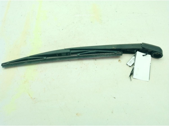 L20667421  BRAZO LIMPIAPARABRISAS TRA PORTÓN MAZDA CX-5 (KF)|Desguaces La Cabaña