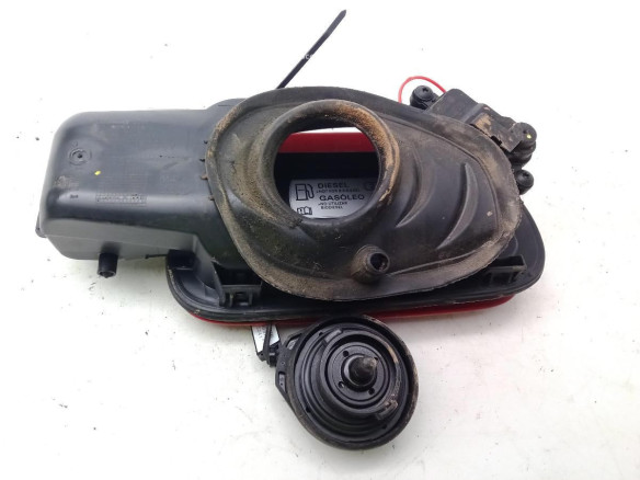 8V4809906 TAPA COMBUSTIBLE AUDI A3 Sportback (8VA, 8VF)|Desguaces La Cabaña