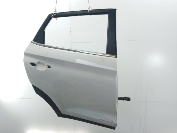 77004D3000  PUERTA LAT TRA DER HYUNDAI TUCSON (TL)|Desguaces La Cabaña