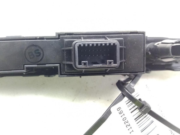 93700D7100 INTERRUPTOR WARNING HYUNDAI TUCSON (TL)|Desguaces La Cabaña