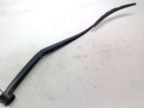 98321D3000 BRAZO LIMPIAPARABRISAS DEL DER HYUNDAI TUCSON (TL)|Desguaces La Cabaña