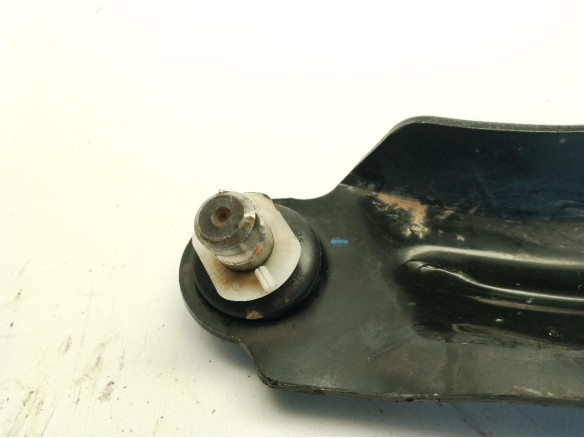 545046162R  BRAZO SUSPENSION DEL DER INF RENAULT CLIO IV (BH_)|Desguaces La Cabaña