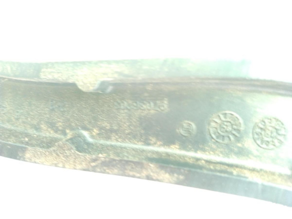 97036203 BRAZO LIMPIAPARABRISAS DEL DER NISSAN NV300 Furgón (X82)|Desguaces La Cabaña