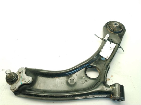 54501D7000  BRAZO SUSPENSION DEL DER INF HYUNDAI TUCSON (TL)|Desguaces La Cabaña