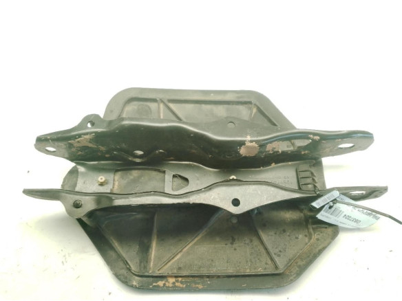 33306878031  BRAZO SUSPENSION TRA IZQ INF CENTRAL BMW X5 (G05, F95)|Desguaces La Cabaña