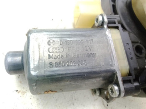 5Q0959801B ELEVALUNAS PUERTA LAT DEL DER AUDI A3 Sportback (8VA, 8VF)|Desguaces La Cabaña