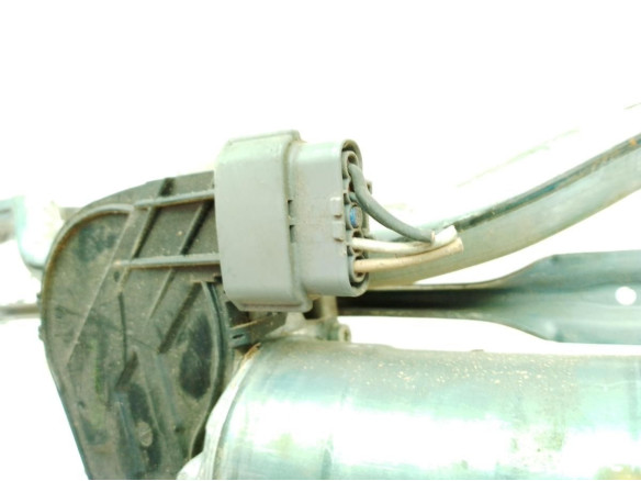 0390243508 MOTOR LIMPIAPARABRISAS DEL NISSAN NV300 Furgón (X82)|Desguaces La Cabaña