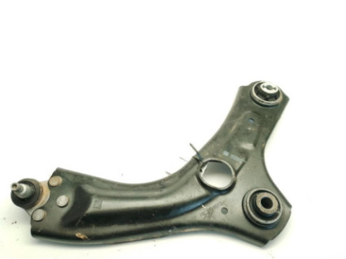 545009574RTHA BRAZO SUSPENSION DEL DER INF NISSAN JUKE (F16)|Desguaces La Cabaña