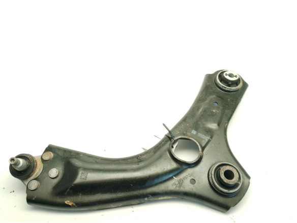 545009574RTHA BRAZO SUSPENSION DEL DER INF NISSAN JUKE (F16)|Desguaces La Cabaña