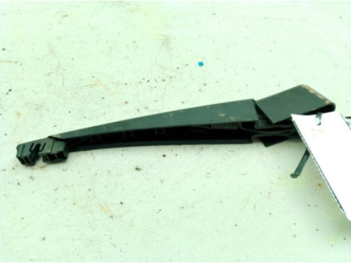 1618095880  BRAZO LIMPIAPARABRISAS TRA PORTÓN PEUGEOT 3008 SUV (M_)|Desguaces La Cabaña