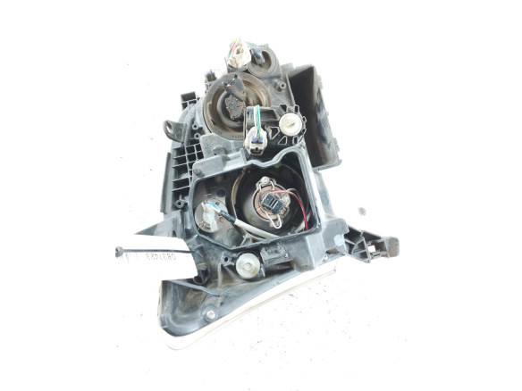 FARO IZQUIERDO TOYOTA AVENSIS Sedán (_T25_)|Desguaces La Cabaña